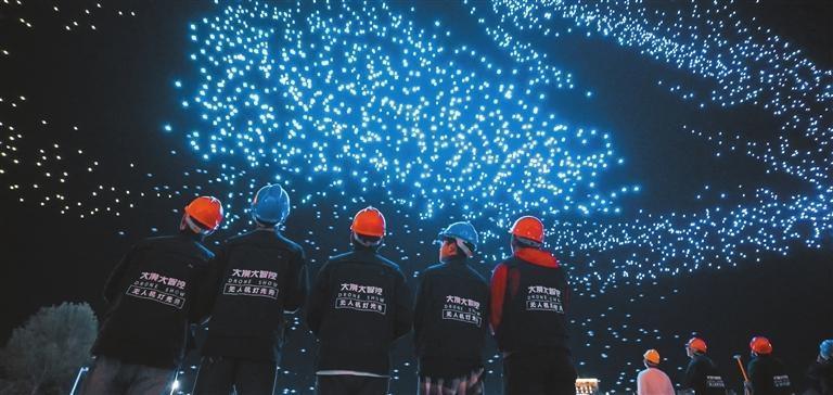 Why a Drone Swarm Light Show Captivates Audiences